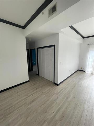 Building Photo - 3225 Turtle Creek Blvd