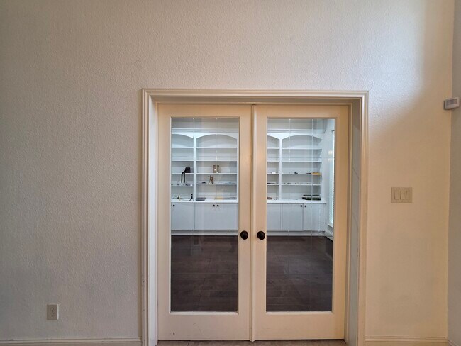 Building Photo - 2810 Auburn Glade Ct