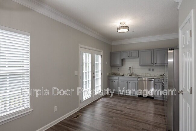 Building Photo - 1214 Charleston Ct