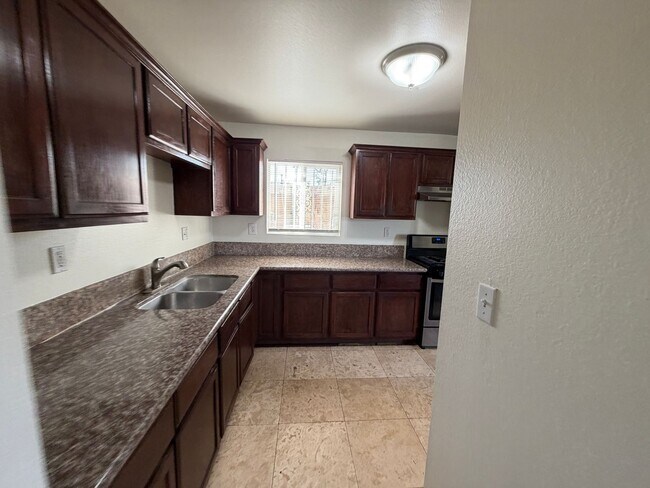 Building Photo - 79(633)