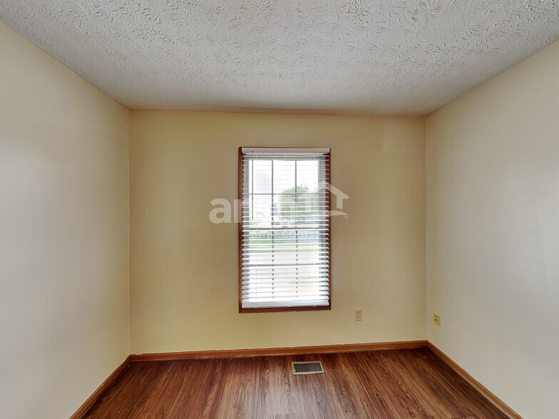 Building Photo - 5016 Scalton Pl