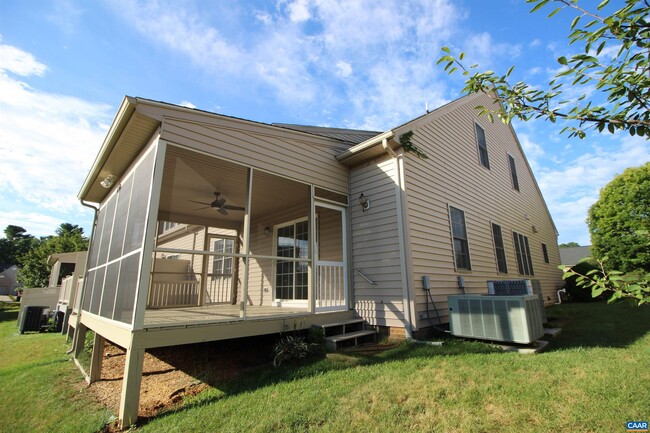 Building Photo - 121 Bryant Dr