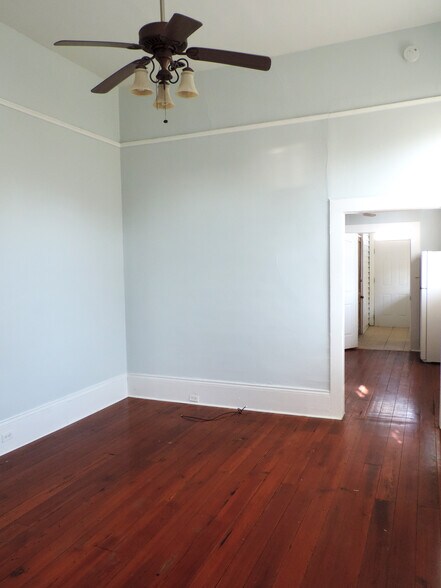 Living Room - 3501 Annunciation St