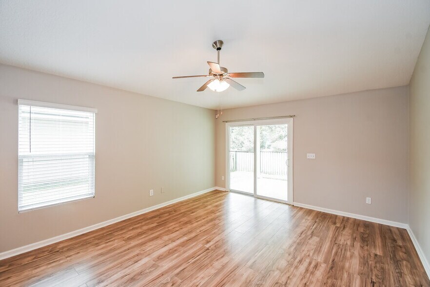 Building Photo - 15847 Rachel Creek Dr