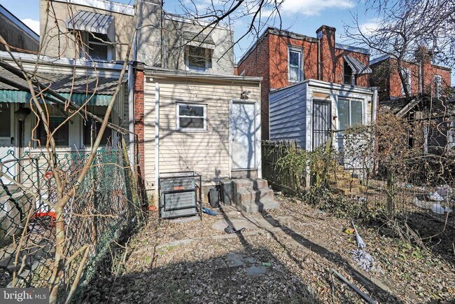 Building Photo - 1078 Morton St