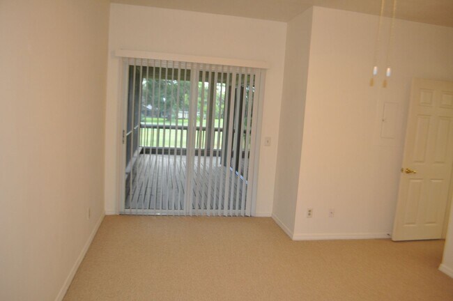 Building Photo - 2 Bedroom 2 Bath in Plantation Bay in Ormond Beach