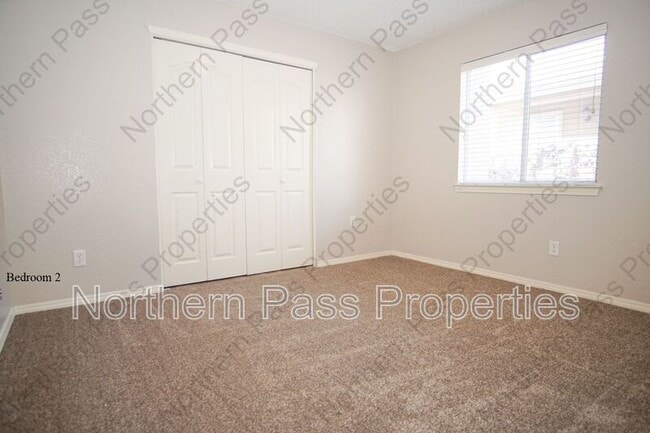 Building Photo - 1516 Cherokee Ridge Dr