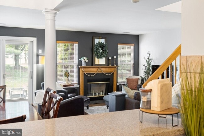 Building Photo - 2302 Harvard Dr