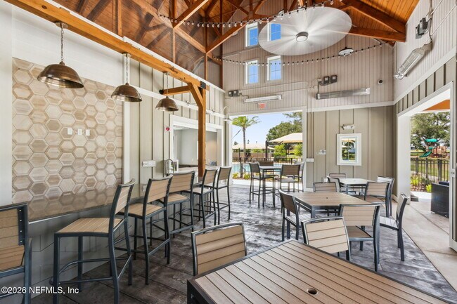 Building Photo - 3012 Granary Pk Ave
