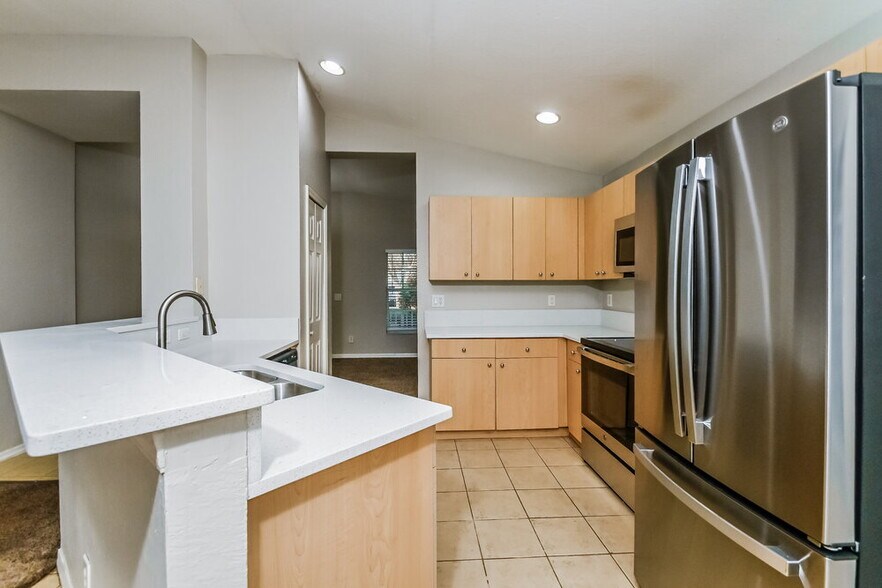 Building Photo - 11351 Coconut Island Dr