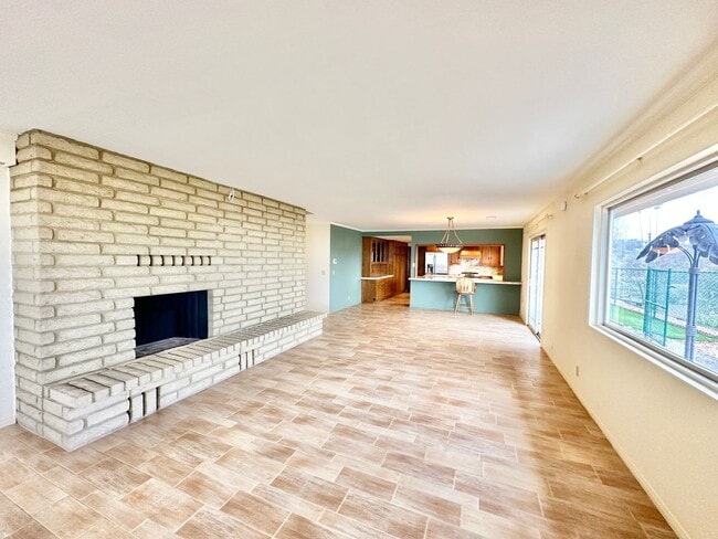 Building Photo - 1467 Knoll Park Ln