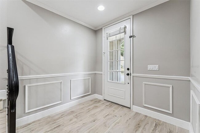 Building Photo - 4571 Virginia Dr