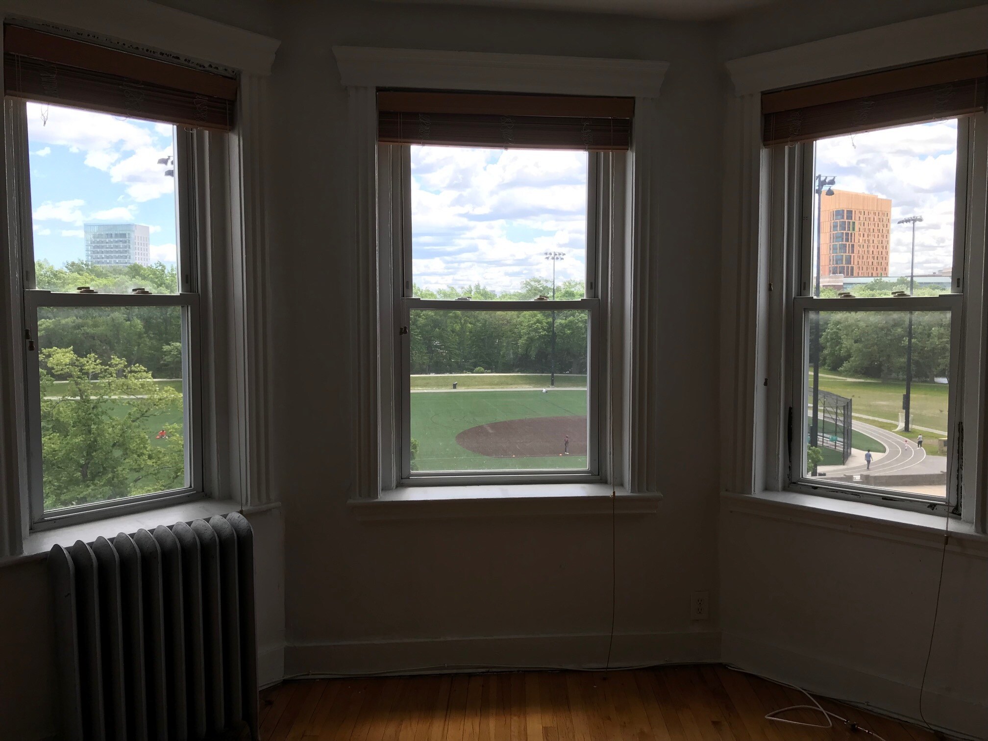 Building Photo - 151 Park St