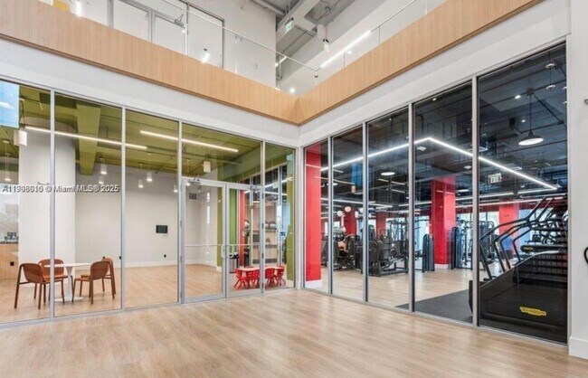 Building Photo - 7875 NW 107th Ave