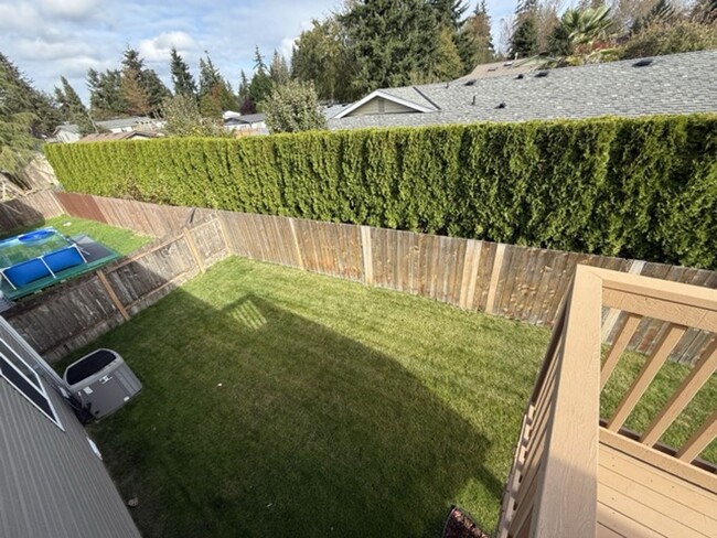 Building Photo - Spacious 5BD/3BTH Everett Home for Lease N...