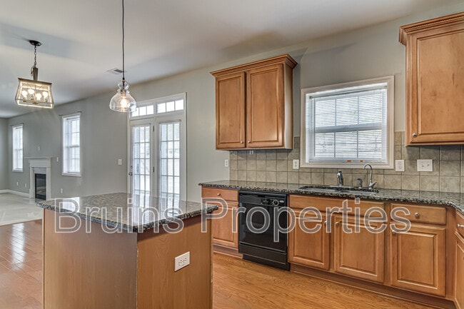 Building Photo - 4612 Dry Creek Ct