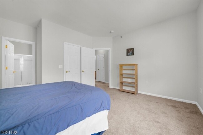 Building Photo - 123 Conover Terrace
