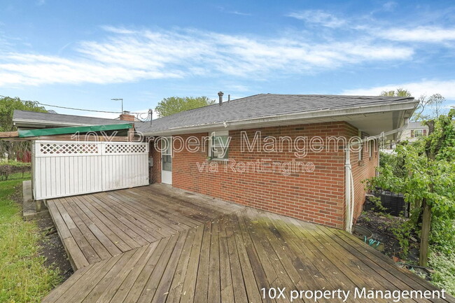 Building Photo - 2892 Longfield Rd