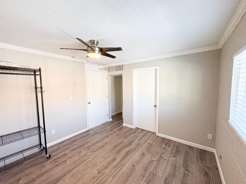Building Photo - 1110 E Highland Ave