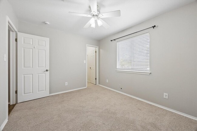 Building Photo - 500 Millington Ln