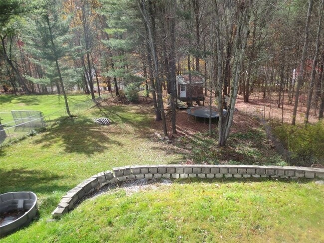 Building Photo - 823 Jennifer Ln