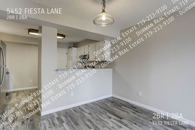 Building Photo - 5452 Fiesta Ln