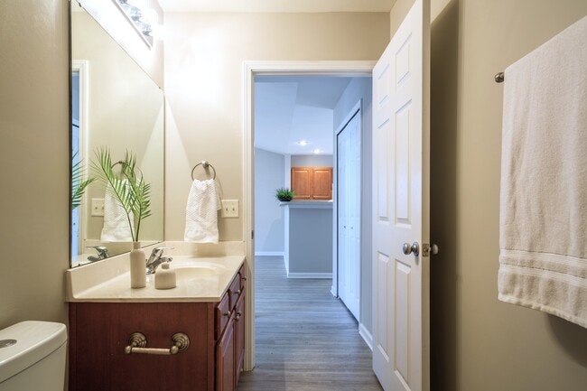 Building Photo - 192 Sonata Cir