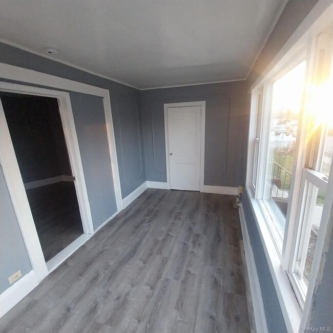 Building Photo - 40 Harts Ave