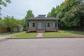 Building Photo - 1505 Vista St