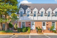 Building Photo - 15 Wyckham Rd