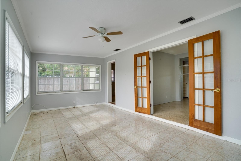 Building Photo - 6238 13th Ave S