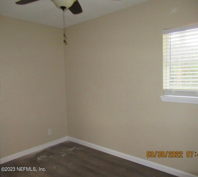 Building Photo - 324 Hilltop Dr