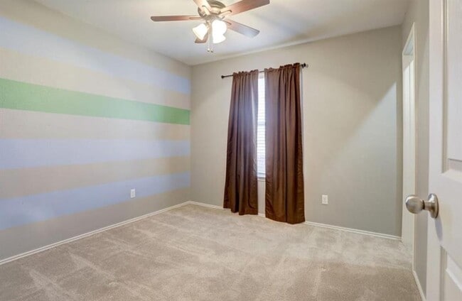 Building Photo - 347 Moonwalker Trail