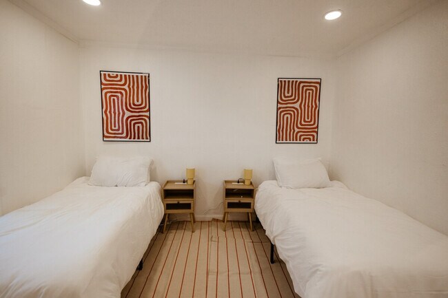 Building Photo - 1824 N 12th St