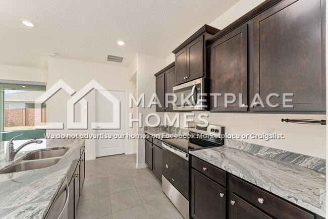 Building Photo - 4170 NW 48th Ter Rd