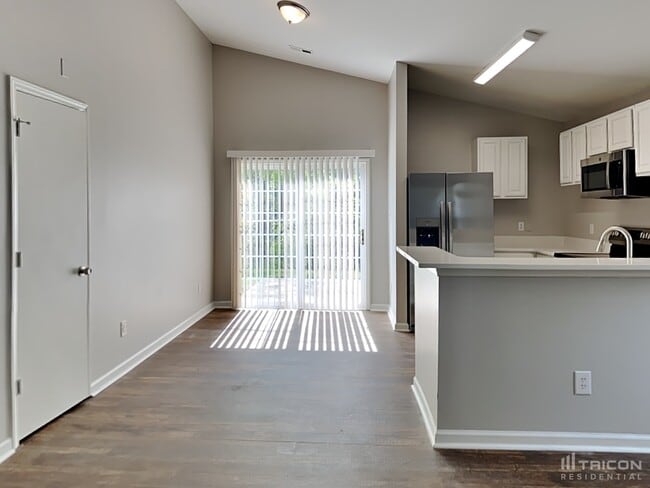 Building Photo - 6213 McIntyre Ridge Dr