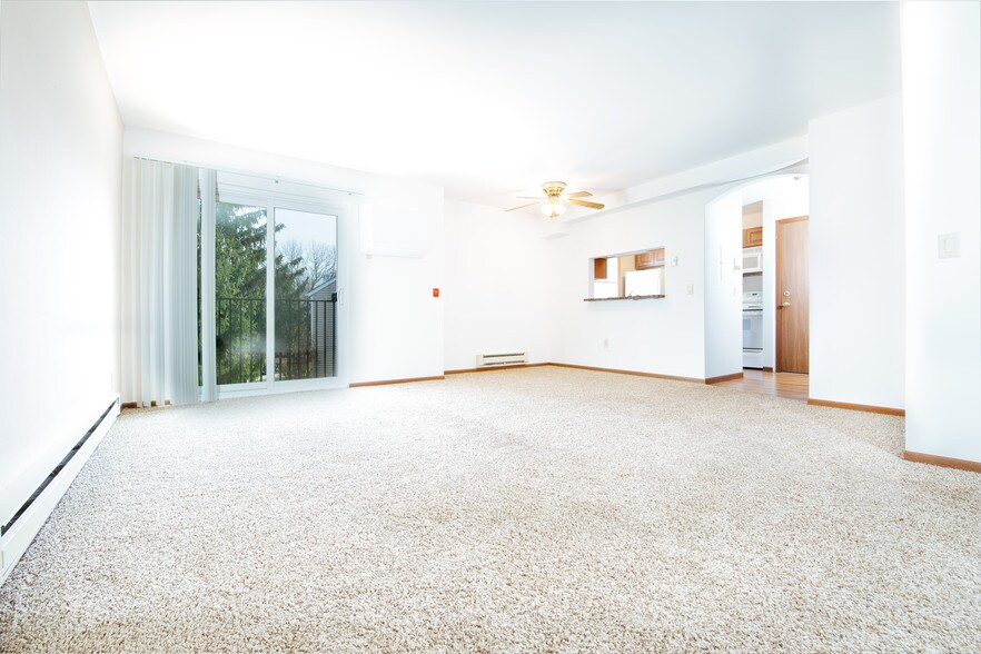 Building Photo - High Point Woods