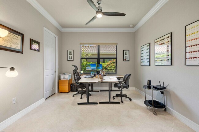 Building Photo - ** MARBELLA ISLES ** 4 BED / 3 BATH - SING...