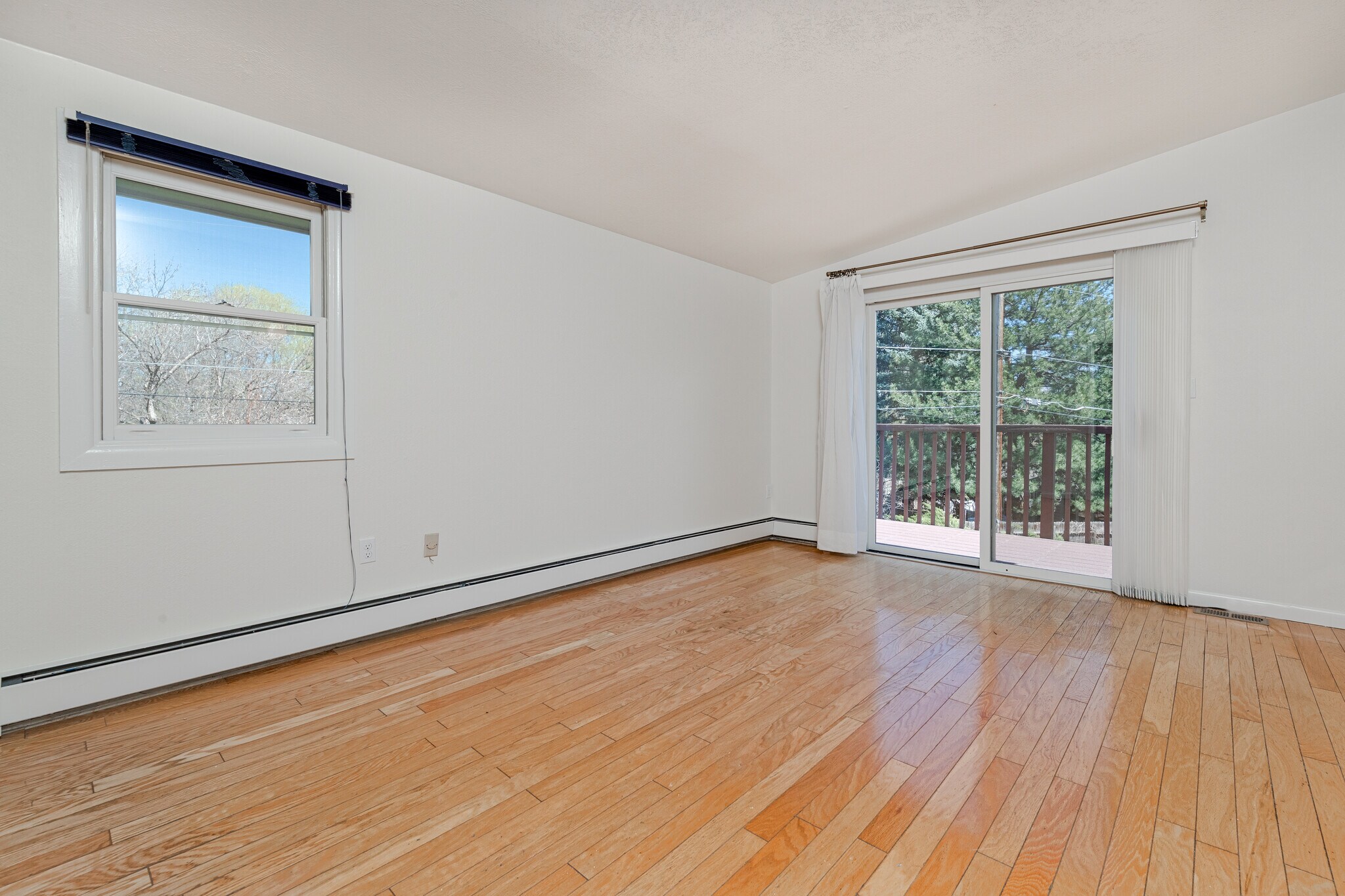 Building Photo - 565 Jack Pine Ct