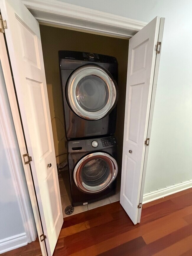 Building Photo - 3016 N Harlem Ave