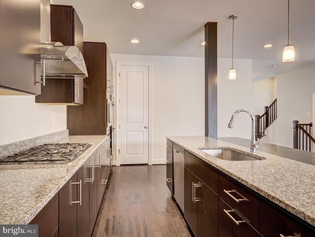 Building Photo - 20447 Codman Dr