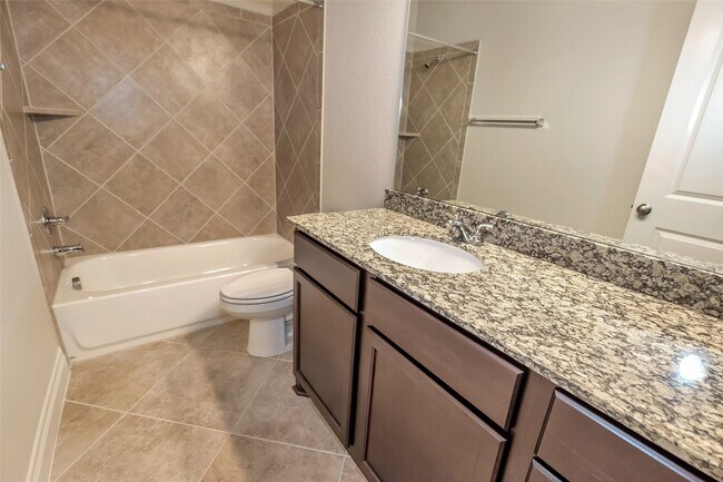 Building Photo - 2911 River Flower Ln