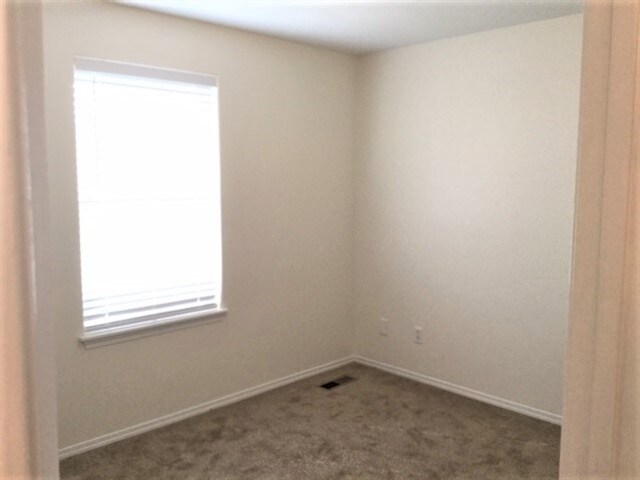 Building Photo - 4618 196th Pl NE