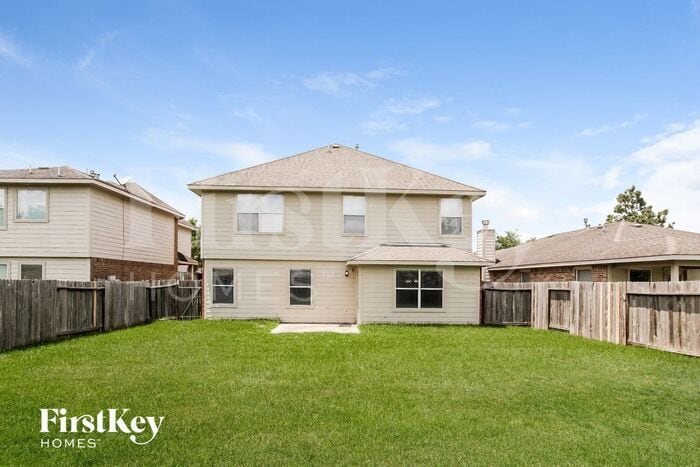 Building Photo - 2430 Pinpoint Dr