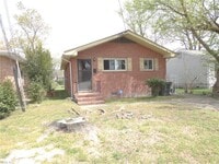 Building Photo - 108 W Kelly Ave