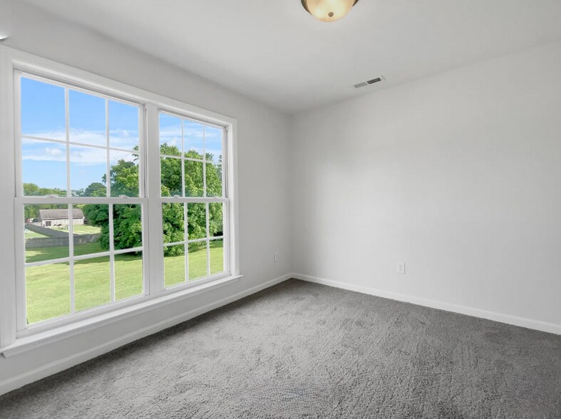 Building Photo - 1034 Wildwood Dr
