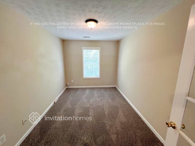 Building Photo - 3505 Revere Cir