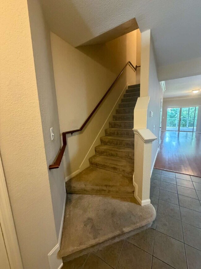 Building Photo - Luxurious 3-Bedroom Condo in Panama City, FL with Spacious Layout and Modern Amenities!