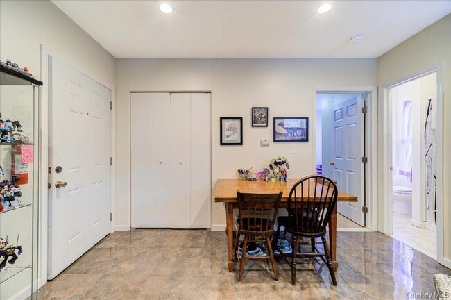 Building Photo - 90 Sullivan St