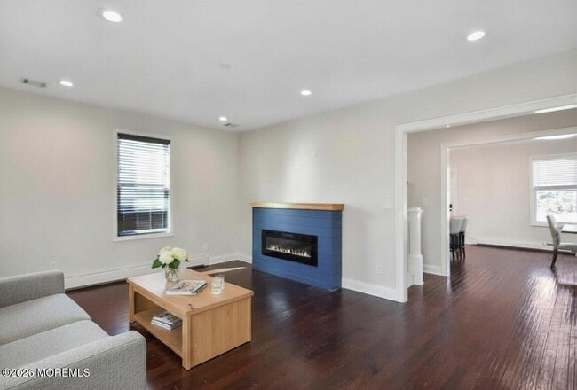 Building Photo - 108 Morris Ave